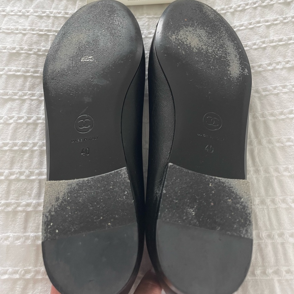 CHANEL Black Patent Cap Toe Flats - Picture 4 of 10